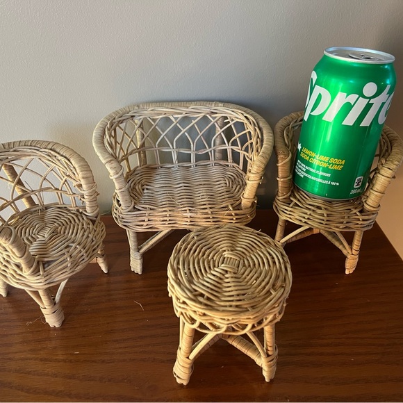 Mini rattan furniture set - Picture 2 of 4